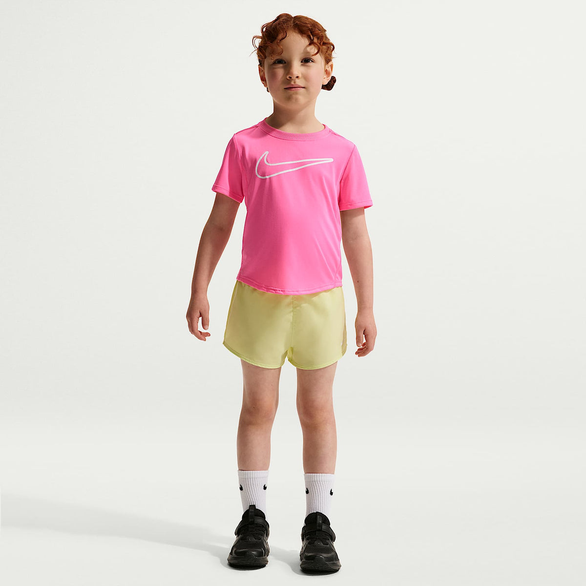 Playera Dri-FIT All Day Play para niños talla pequeña Nike – Rosa resplandor – vista 4