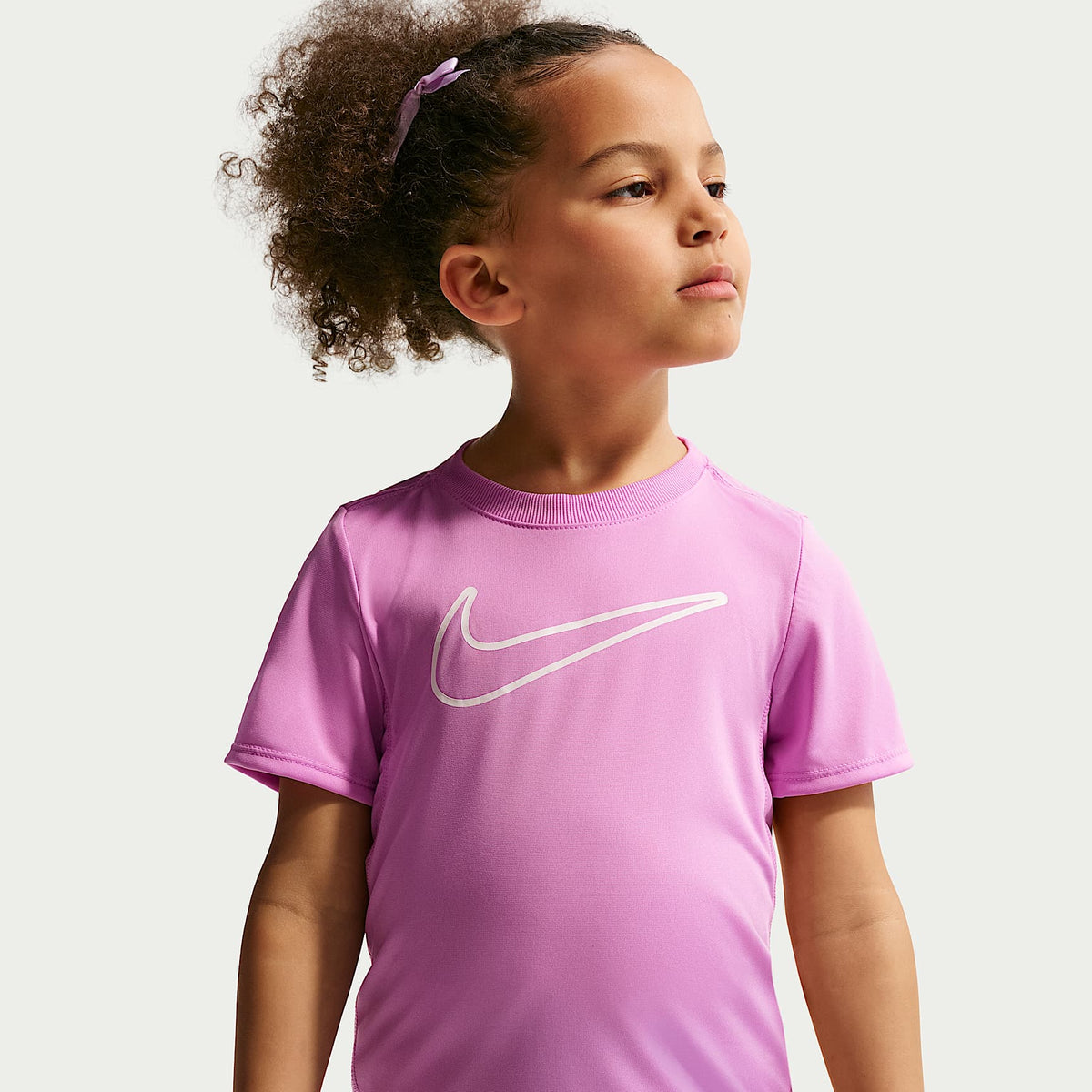 Playera Dri-FIT All Day Play para niños talla pequeña Nike – Morado – vista 1