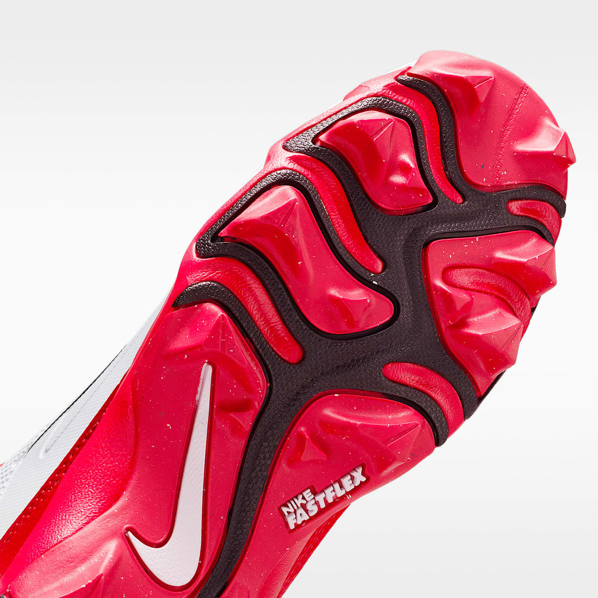 Nike Alpha Menace 4 Shark – Blanco/Rojo universitario/Negro – vista 7
