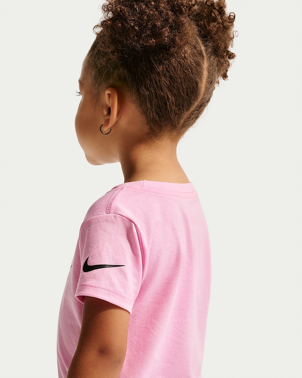 Camiseta con Gráfico Nike Pup para Niño Pequeño