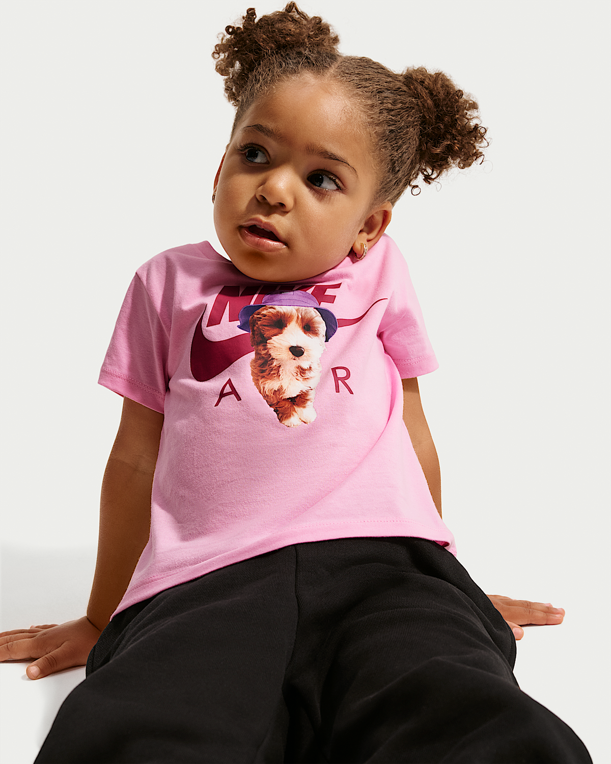 Camiseta con Gráfico Nike Pup para Niño Pequeño