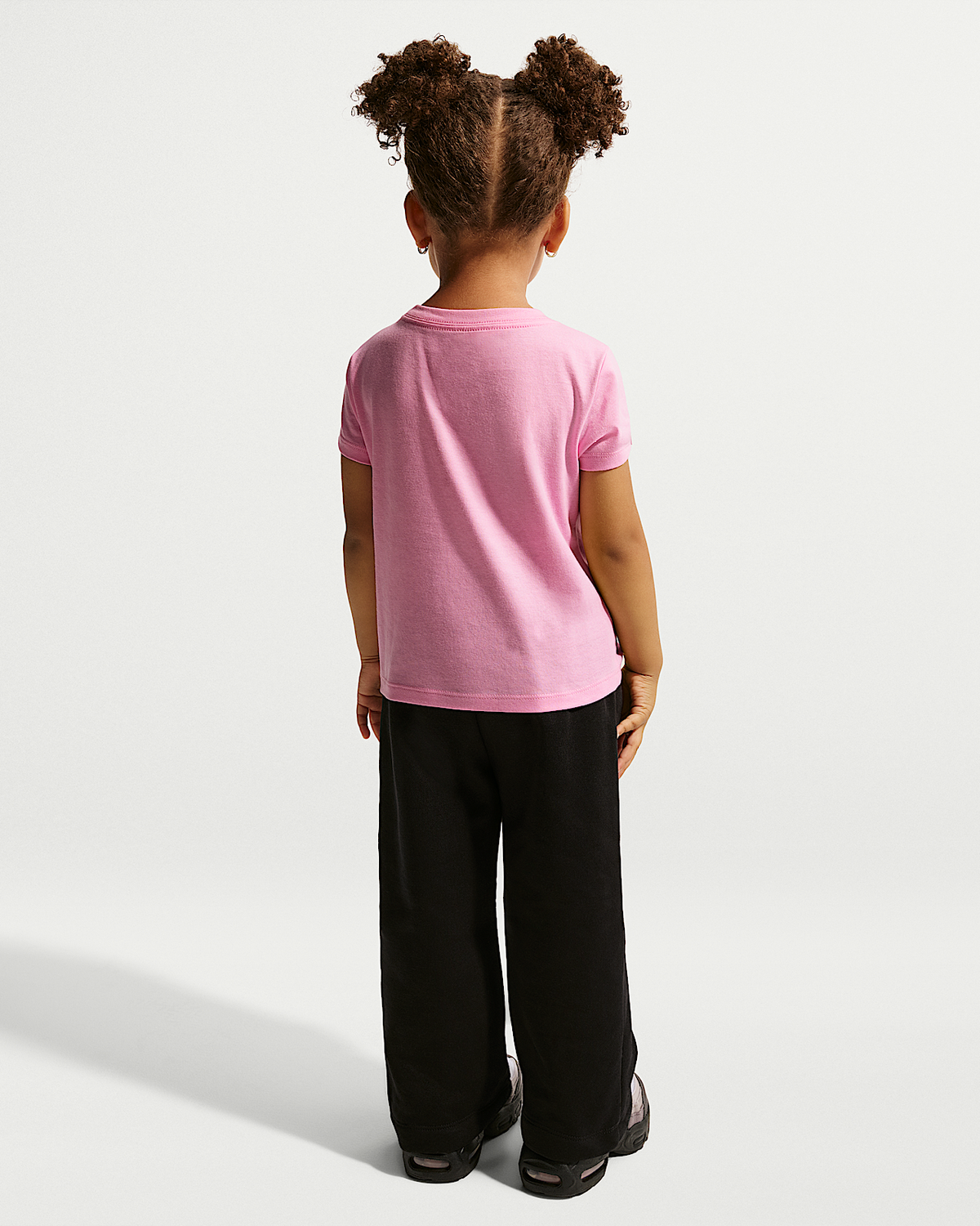 Camiseta con Gráfico Nike Pup para Niño Pequeño