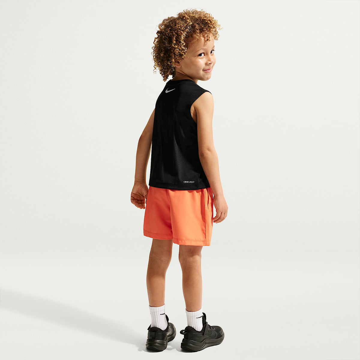 Camiseta sin mangas Dri-FIT infantil Nike Bold Move – Negro – vista 5