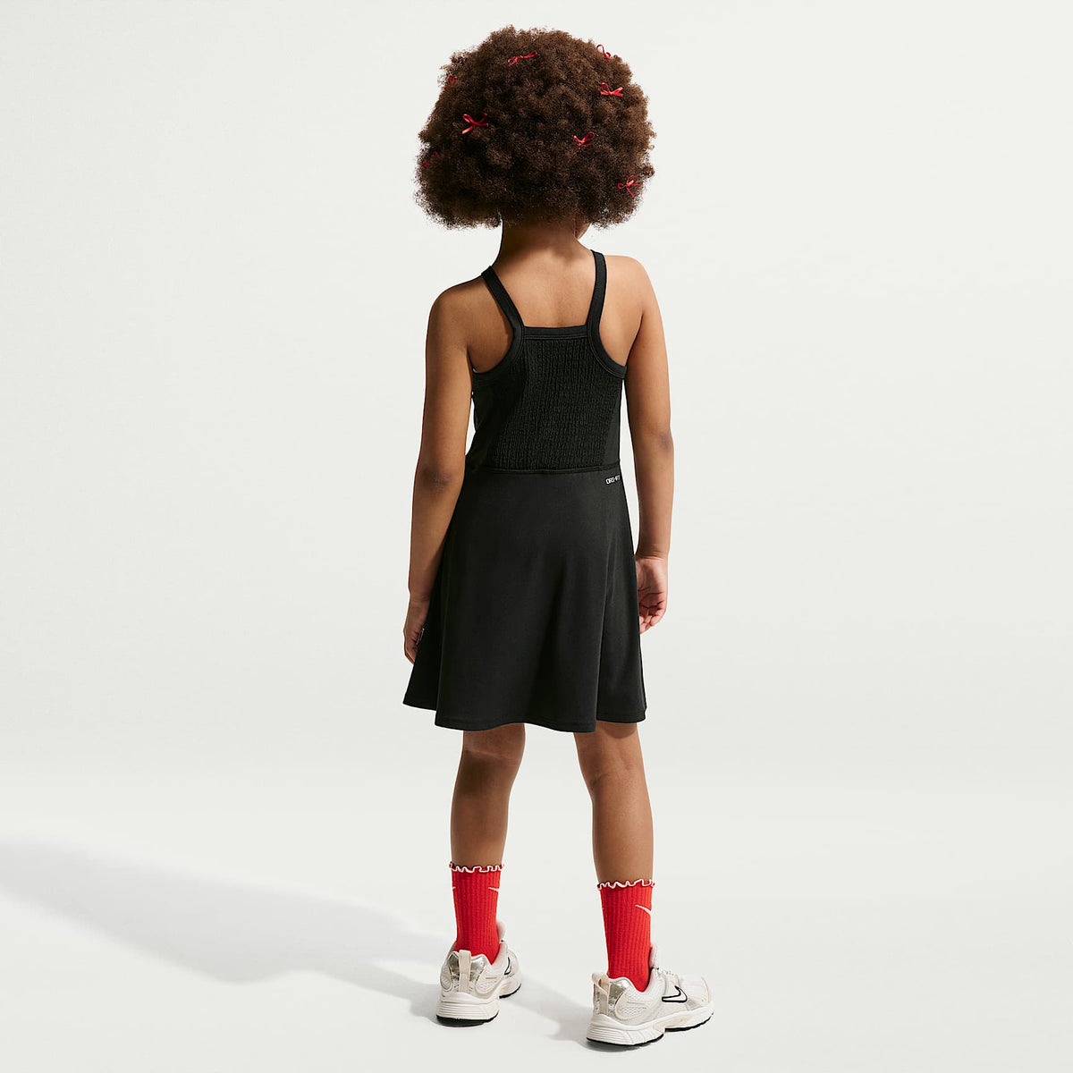 Vestido Dri-FIT para niñas talla pequeña Nike Bold Play – Negro – vista 5