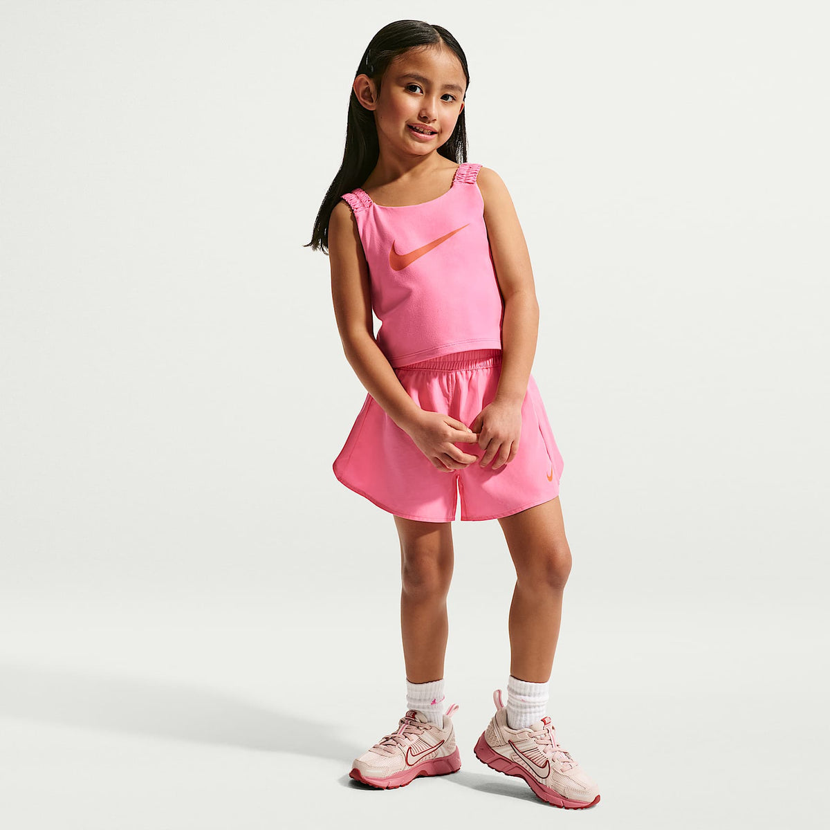 Conjunto de camiseta de tirantes y shorts para Dri-FIT para niños talla pequeña Nike Bold Play – Rosa resplandor – vista 1