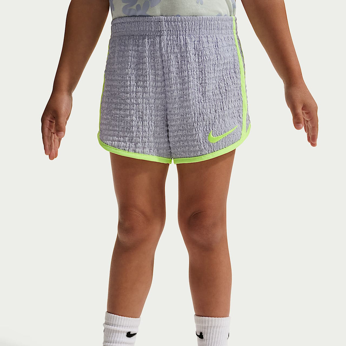Conjunto de 2 Piezas Nike Dri-FIT Tempo para Niña Pequeña