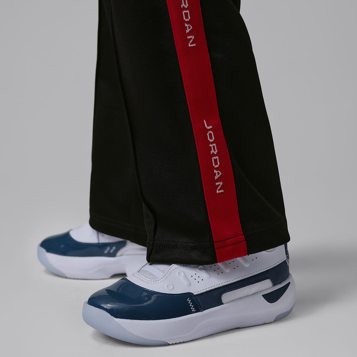 Conjunto deportivo de 2 piezas Dri-FIT para niños talla pequeña Jordan Brooklyn Essentials – Negro – vista 8