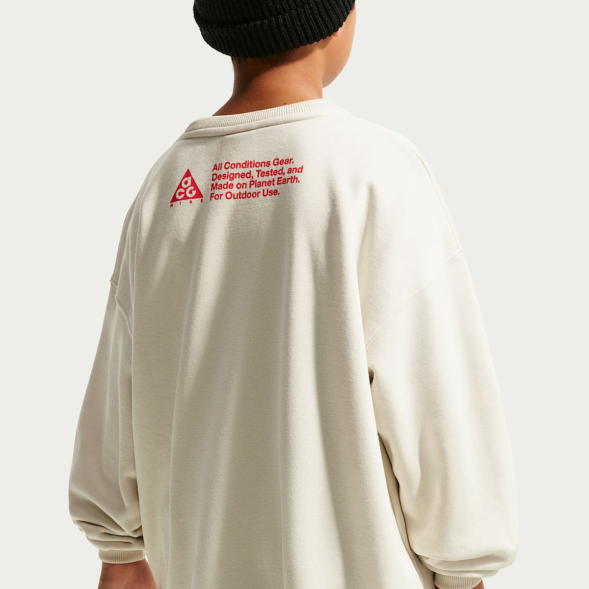Sudadera de cuello redondo de tejido Fleece Yeti para niños talla grande Nike ACG – Marrón verdoso claro – vista 2