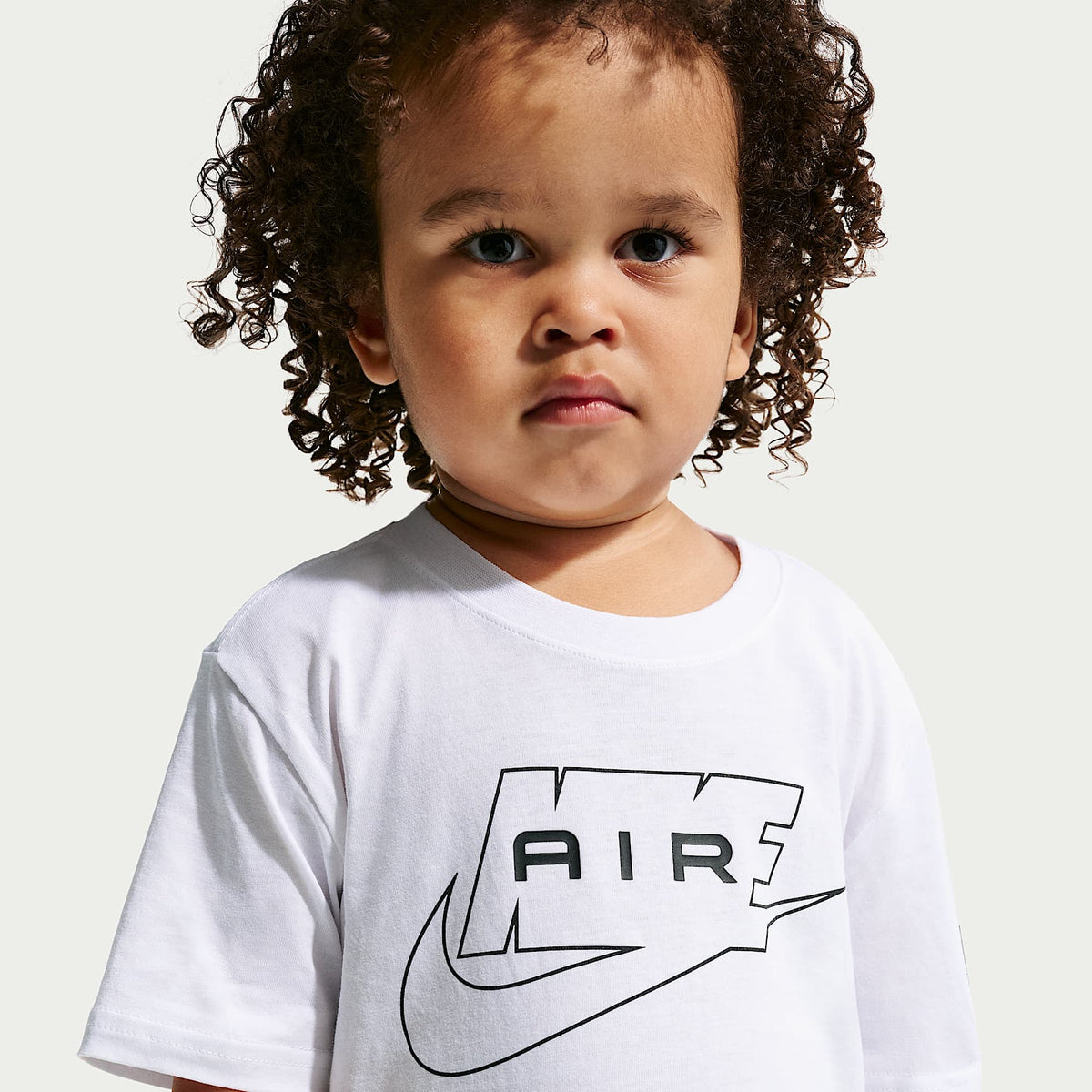 Conjunto de shorts de 2 piezas de French Terry para niños talla pequeña Nike Air – Negro – vista 2
