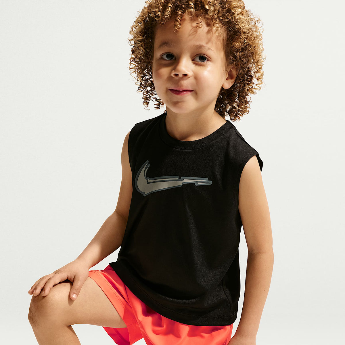 Shorts Dri-FIT Icon de tejido Woven infantil Nike – Naranja césped – vista 4