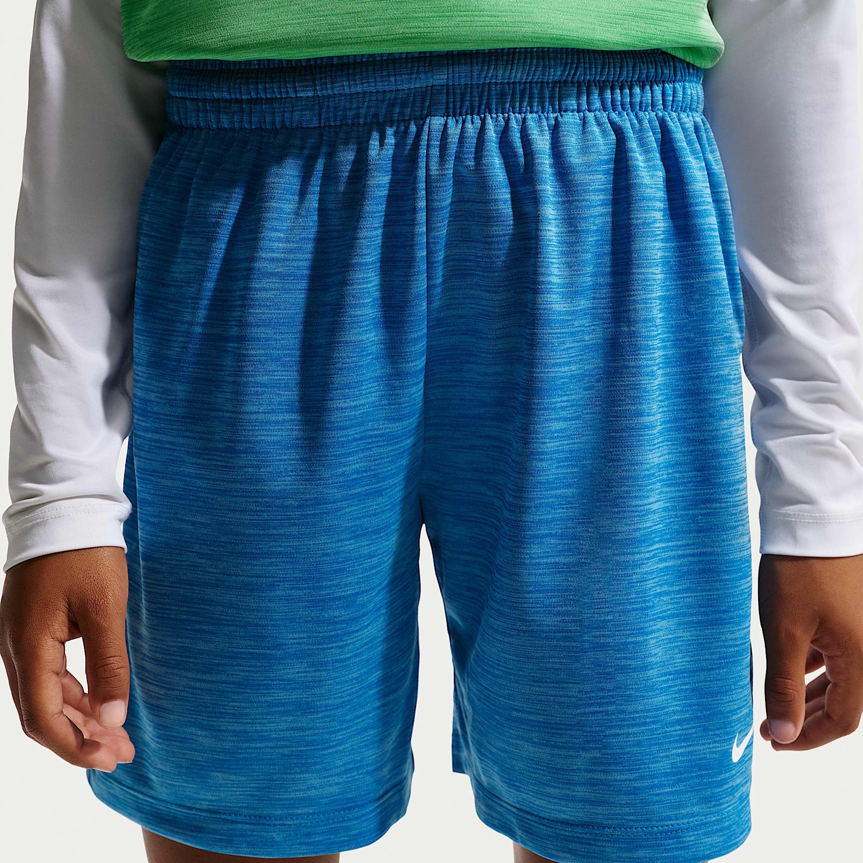 Shorts Dri-FIT para niños talla grande Nike Multi – Azul foto claro/Azul fútbol/Azul fútbol/Blanco – vista 2