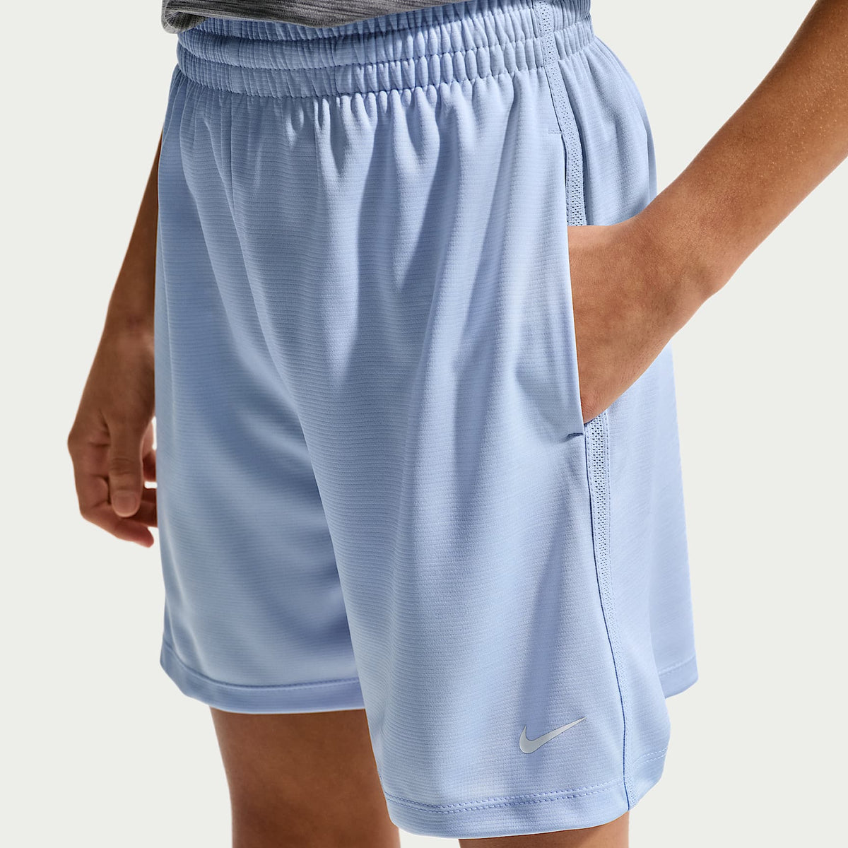 Shorts Dri-FIT para niños talla grande Nike Multi – Azul hidrógeno/Royal pulso/Jaspeado/Blanco – vista 2