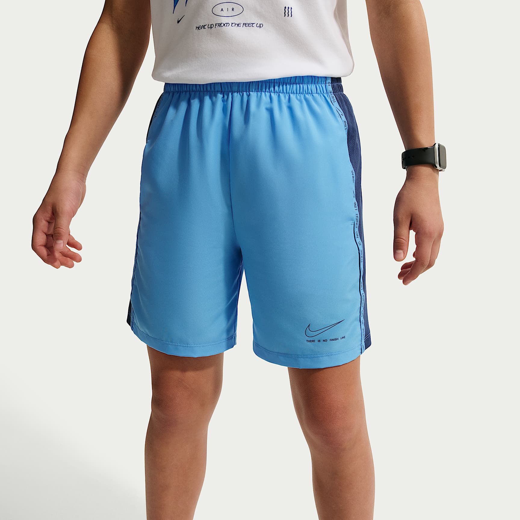 Shorts Dri-FIT para niño talla grande Nike Sportswear Multi – Azul universitario/Azul marino místico/Azul marino místico – vista 2