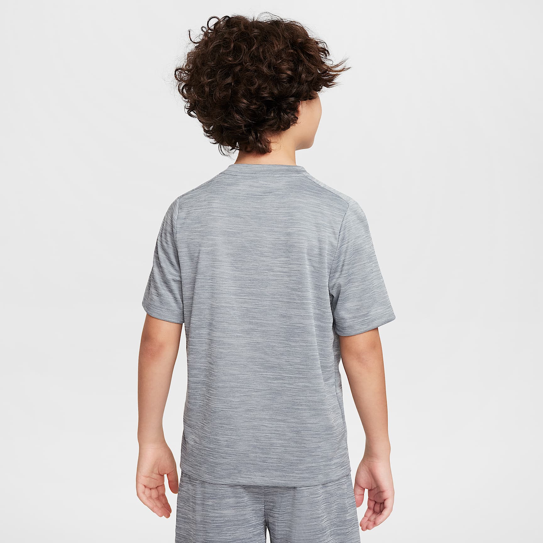 Playera de manga corta Dri-FIT para niños talla grande Nike Multi – Gris humo/Polvo fotón/Blanco – vista 2