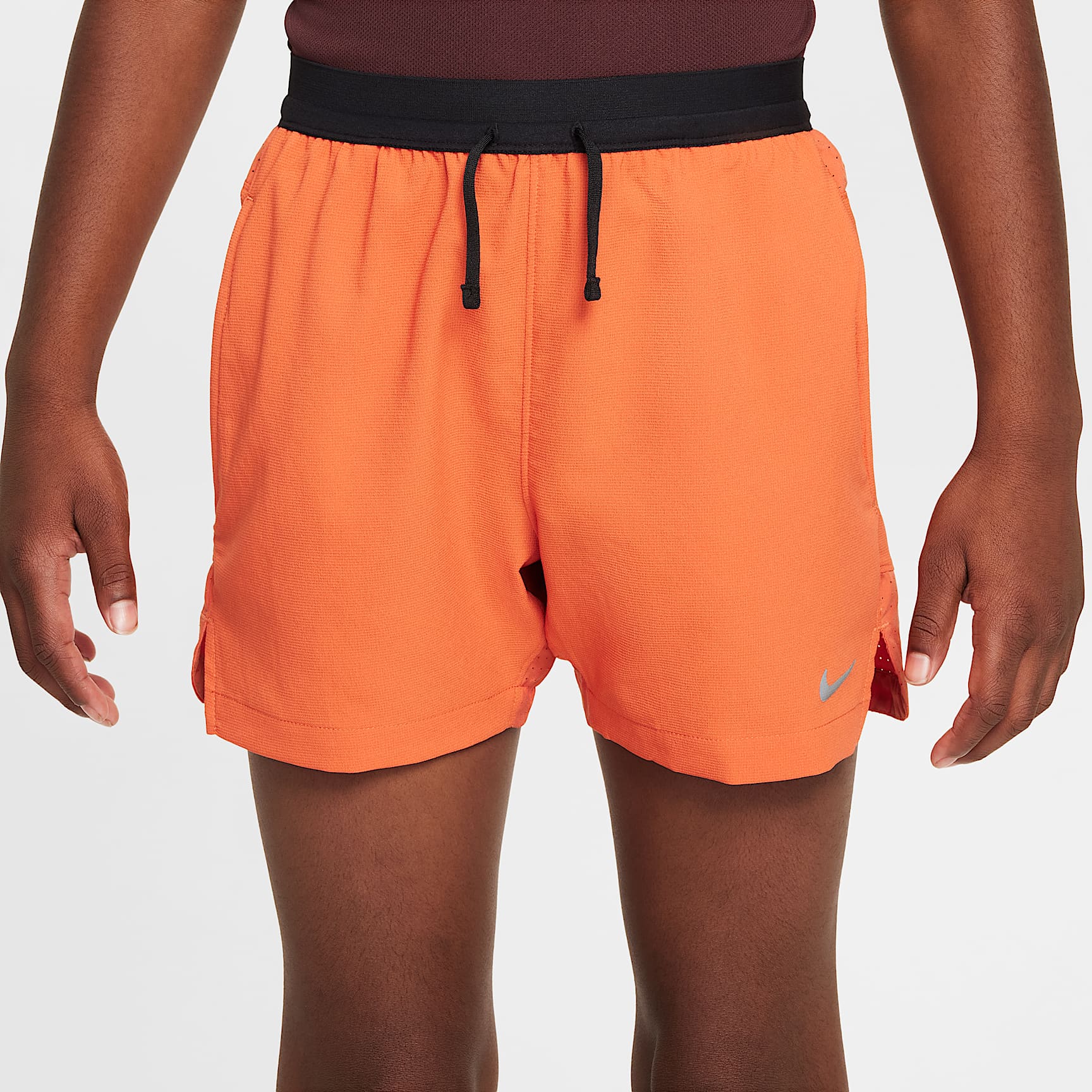 Shorts de entrenamiento Dri-FIT para niño talla grande Nike Multi Tech EasyOn – Coral vintage/Negro – vista 2