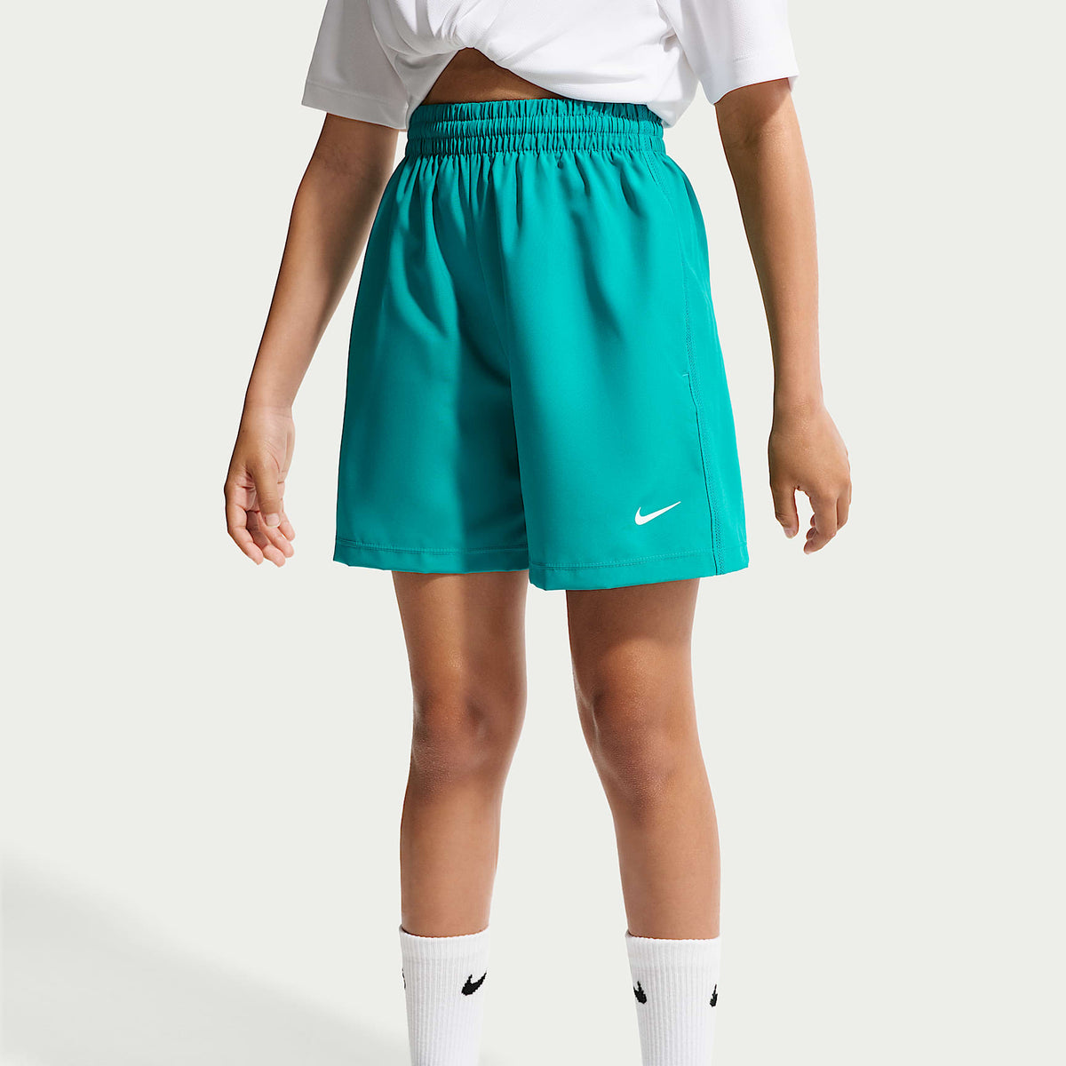 Shorts Dri-FIT de tejido Woven para niño talla grande Nike Multi – Energía/Blanco – vista 3