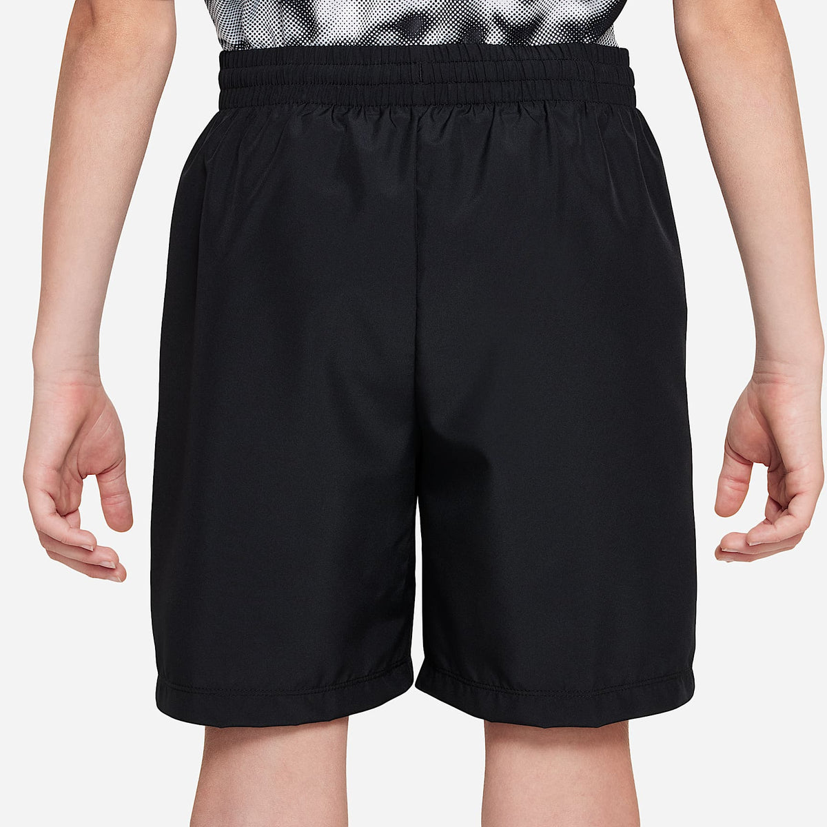 Shorts Dri-FIT de tejido Woven para niño talla grande Nike Multi – Negro/Blanco – vista 4