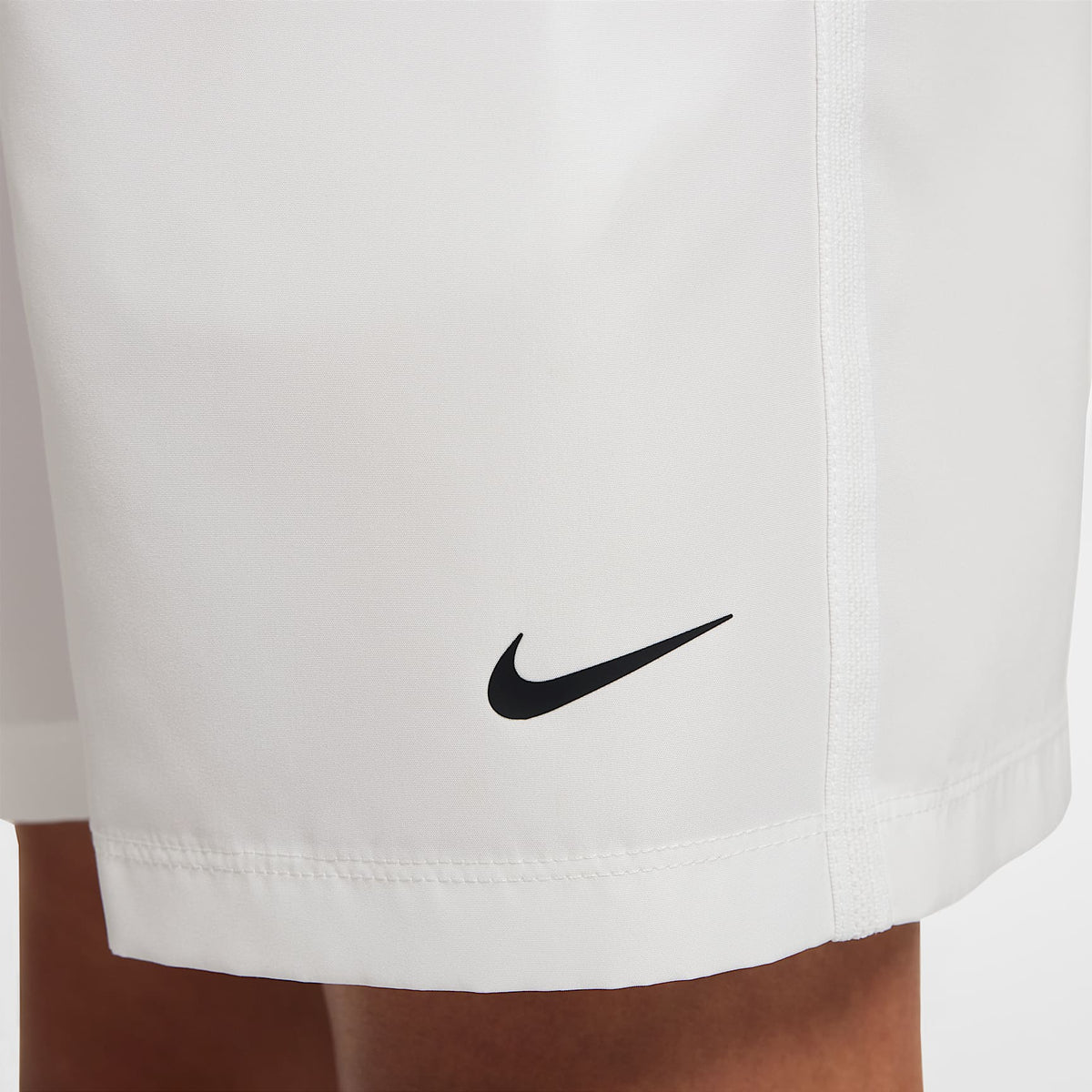 Shorts Dri-FIT de tejido Woven para niño talla grande Nike Multi – Blanco/Blanco/Negro – vista 6
