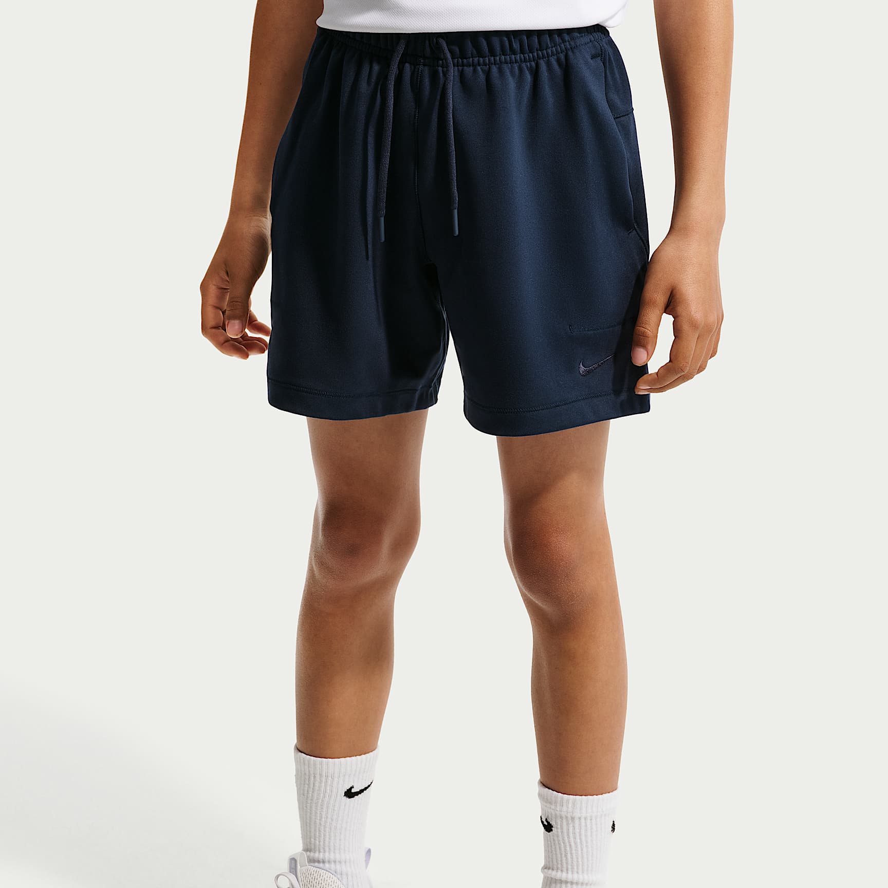 Shorts Dri-FIT de 18 cm para niño talla grande Nike Primary Nano – Obsidiana/Obsidiana – vista 2