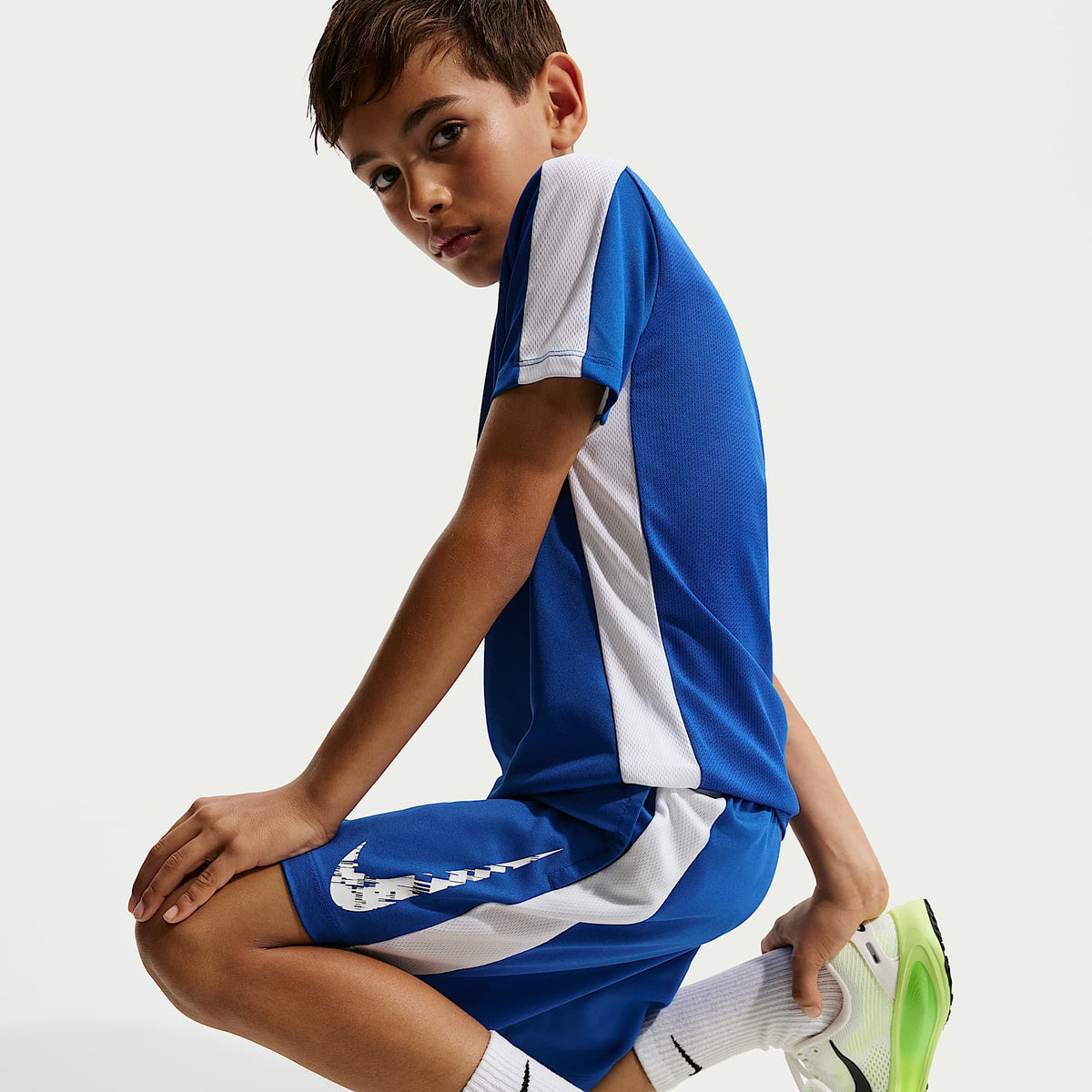 Shorts Dri-FIT para niño talla grande Nike Trophy23 – Royal juego/Blanco/Blanco – vista 4