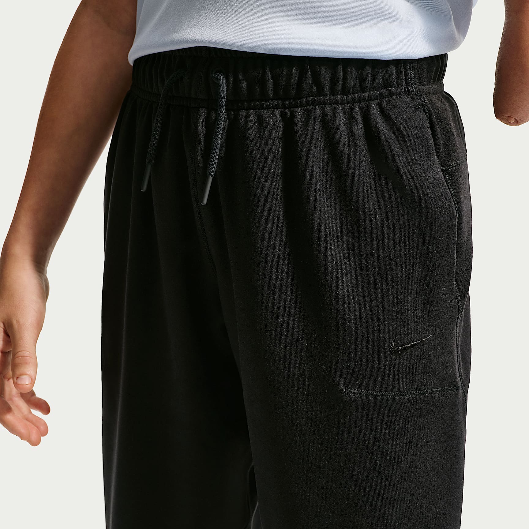 Joggers Dri-FIT UV para niño talla grande Nike Primary Nano – Negro/Negro – vista 2