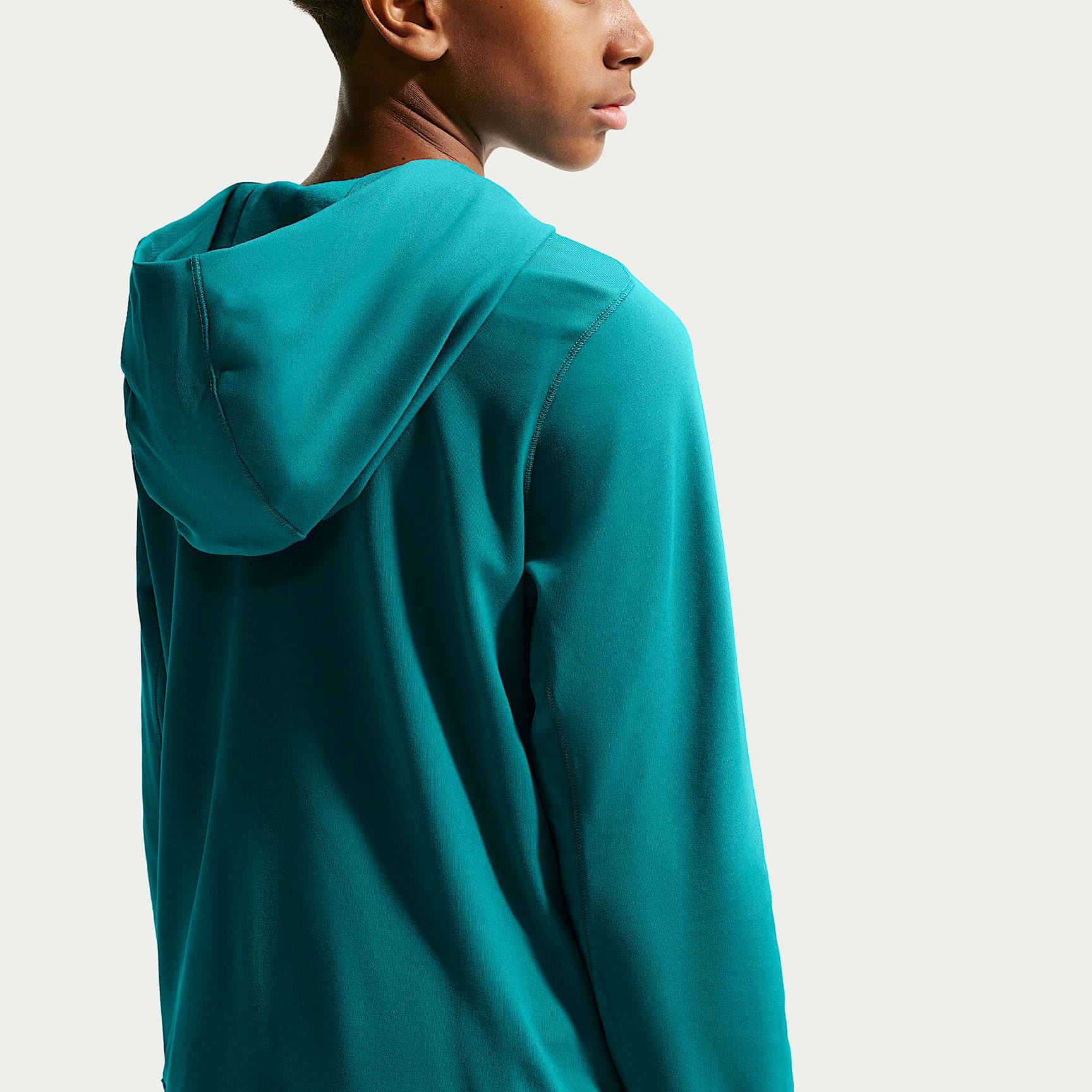 Sudadera con gorro sin cierre Dri-FIT con protección contra los rayos UV para niño talla grande Nike Primary Nanoknit – Abeto brillante/Abeto brillante – vista 2
