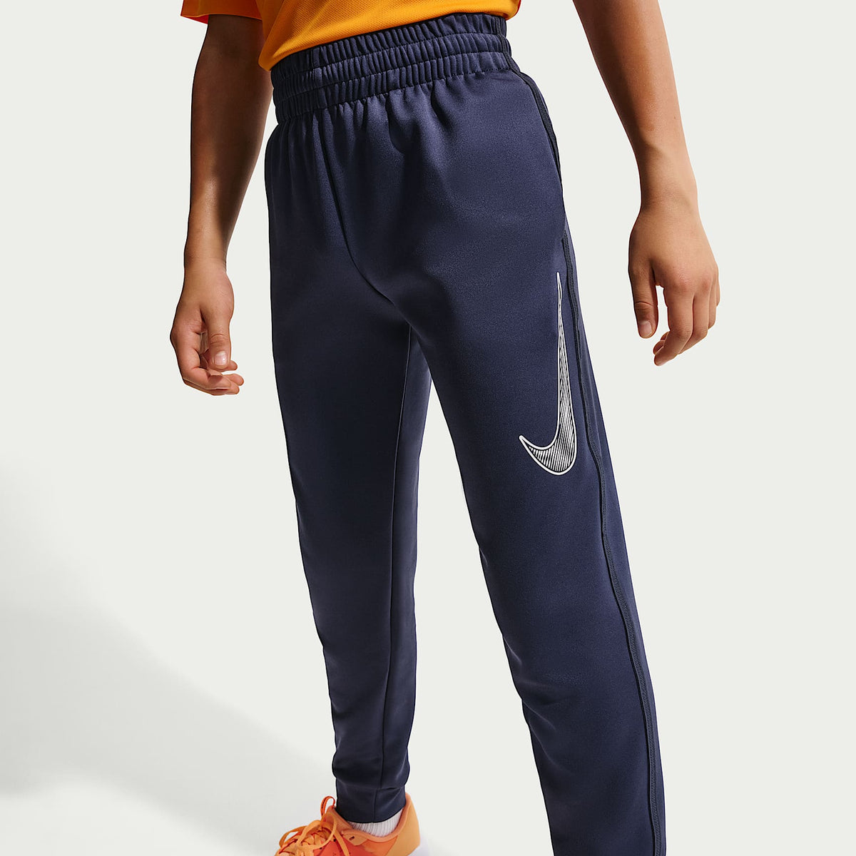 Pants de entrenamiento de tejido Knit para niño talla grande Nike Multi – Azul marino medianoche/Blanco – vista 2