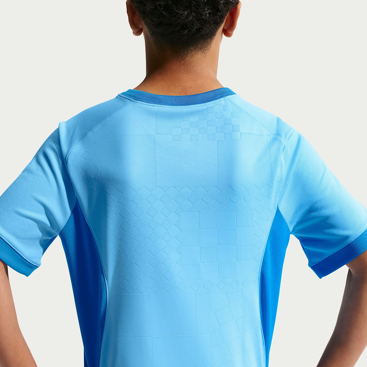 Playera de manga corta para niño talla grande Nike Multi Renew – Azul fútbol/Azul foto claro/Blanco – vista 2
