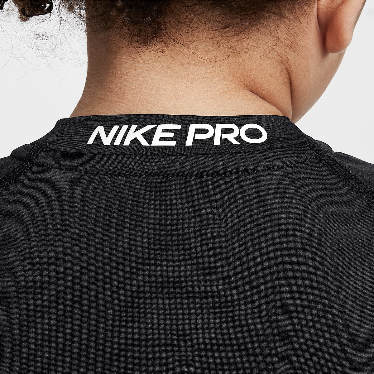 Playera de manga corta Dri-FIT infantil Nike Pro – Negro – vista 4