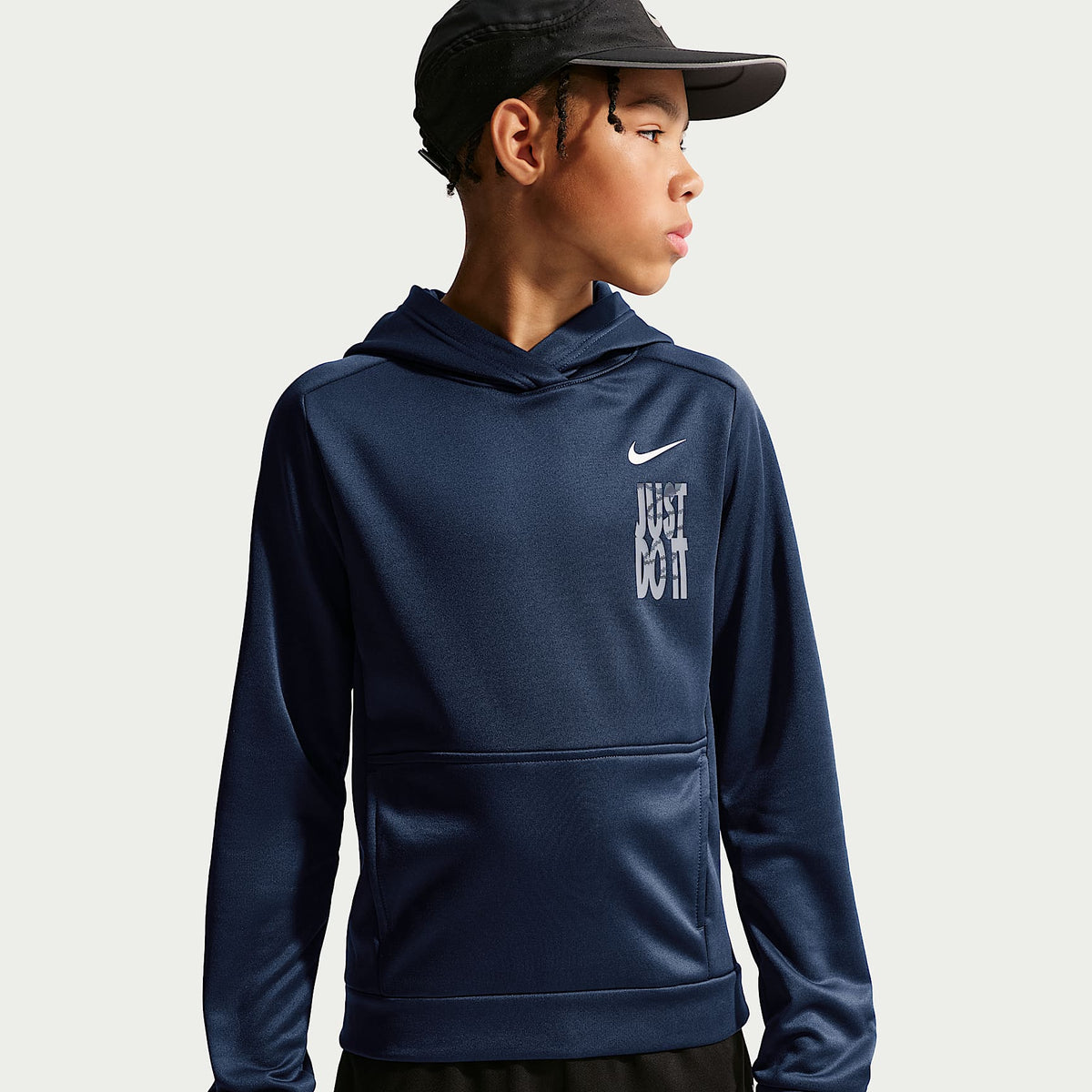 Sudadera con gorro sin cierre de tejido Fleece Therma-FIT para niño talla grande Nike Trophy – Azul marino medianoche – vista 1