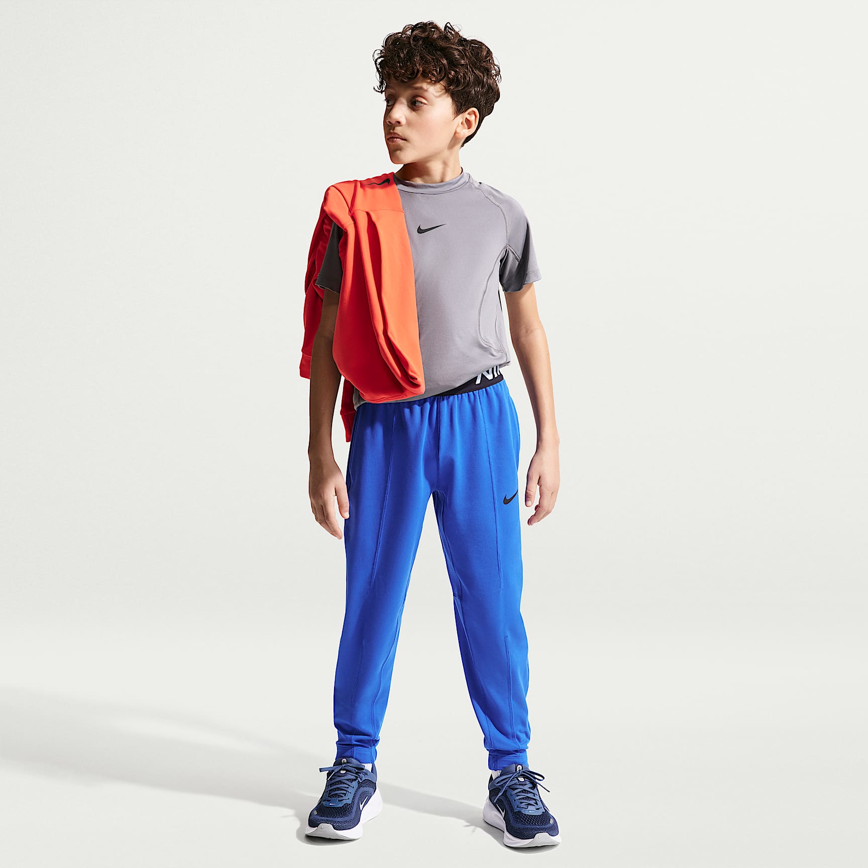 Pants de tejido Fleece Dri-FIT para niño talla grande Nike Pro – Royal juego/Blanco/Negro – vista 1