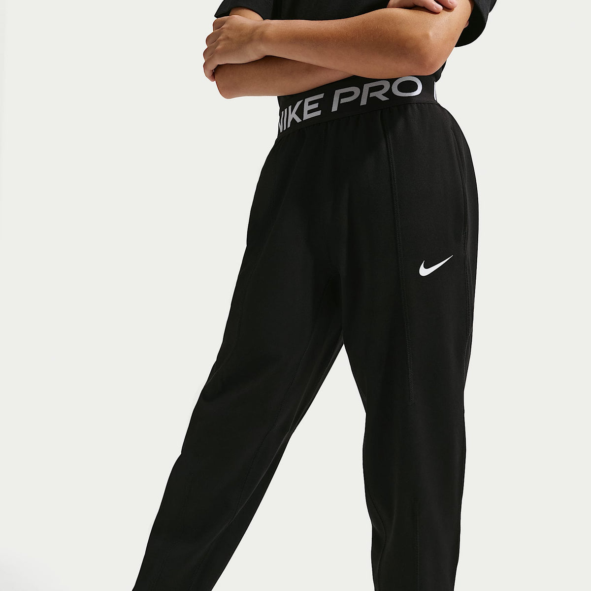 Pants de tejido Fleece Dri-FIT para niño talla grande Nike Pro – Negro/Blanco/Blanco – vista 2