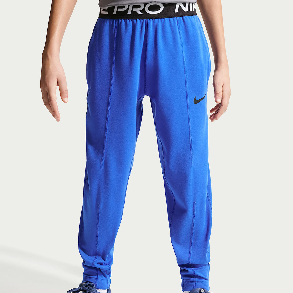 Pants de tejido Fleece Dri-FIT para niño talla grande Nike Pro – Royal juego/Blanco/Negro – vista 2