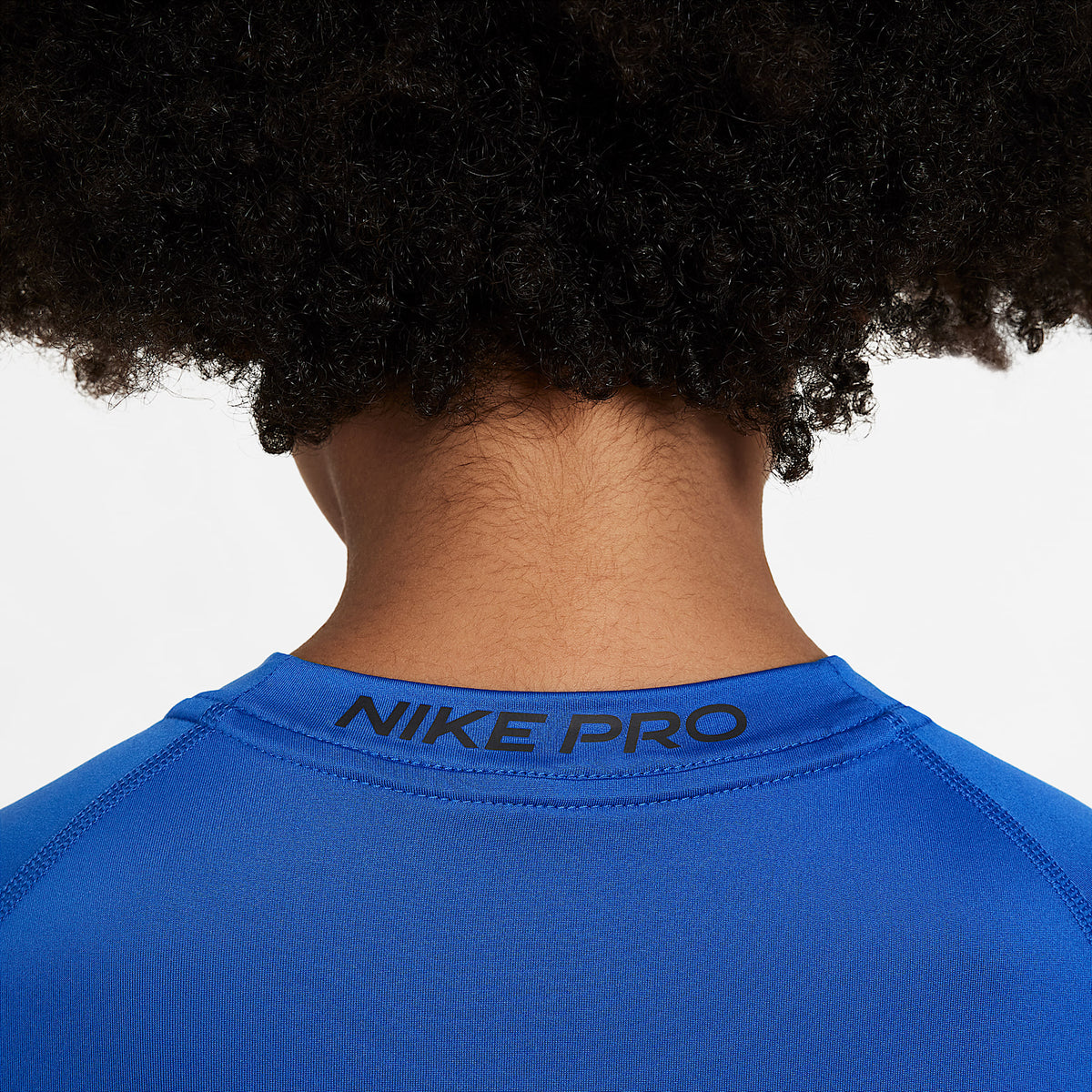 Playera de manga corta Dri-FIT para niño talla grande Nike Pro – Royal juego/Negro – vista 5