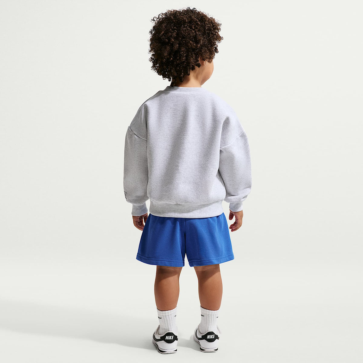 Sudadera de cuello redondo de tejido Fleece Multisport infantil Nike Sportswear – Abedul jaspeado – vista 5