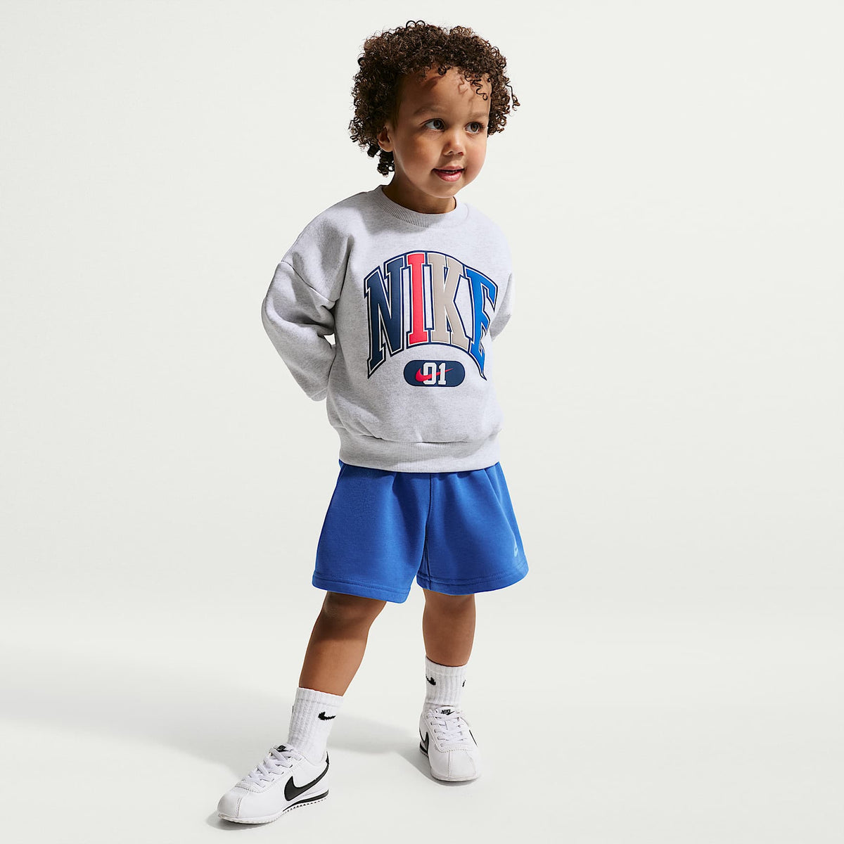 Sudadera de cuello redondo de tejido Fleece Multisport infantil Nike Sportswear – Abedul jaspeado – vista 4