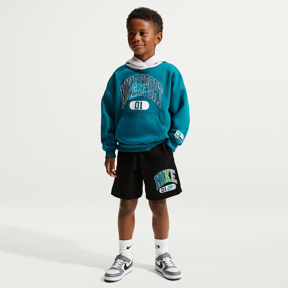 Shorts de tejido Fleece Multisport para niños talla pequeña Nike Sportswear – Negro – vista 1