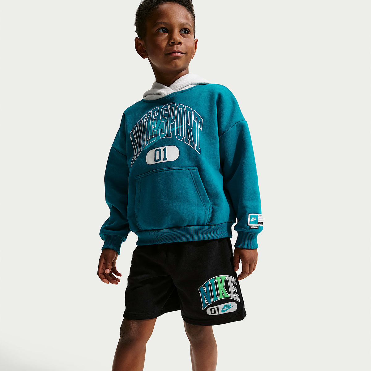 Shorts de tejido Fleece Multisport para niños talla pequeña Nike Sportswear – Negro – vista 4