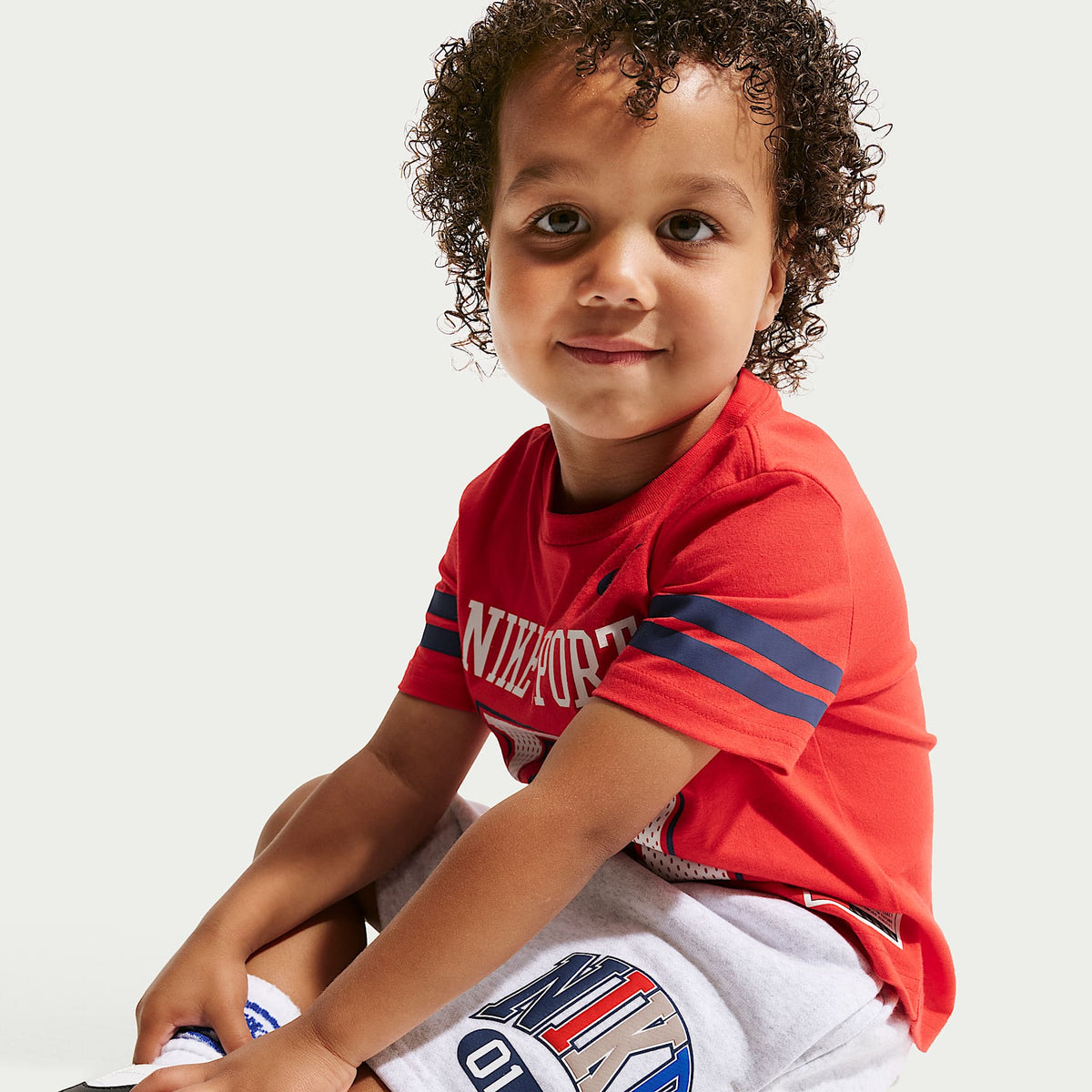 Shorts de tejido Fleece Multisport infantil Nike Sportswear – Abedul jaspeado – vista 4