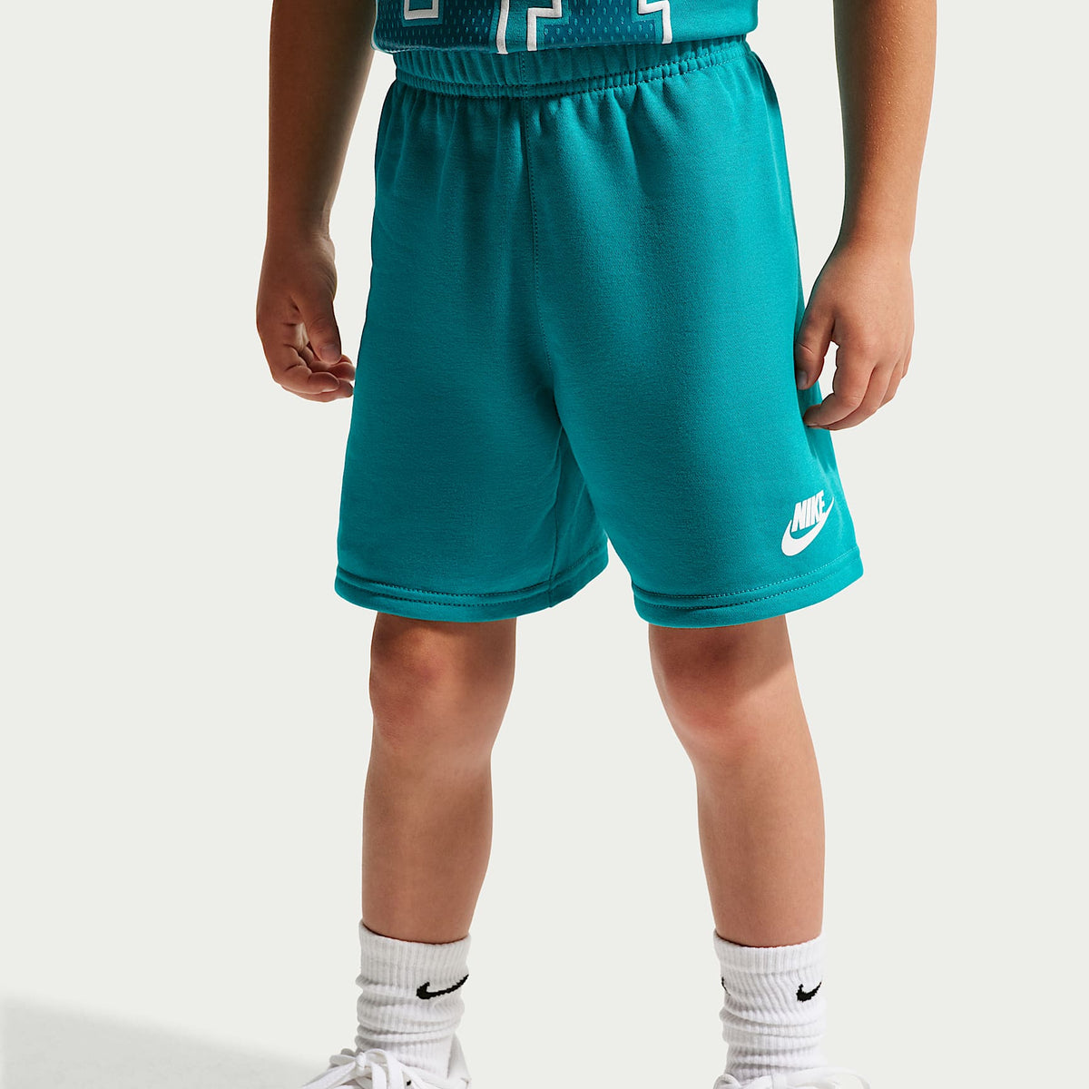 Conjunto de shorts de 2 piezas Multisport para niños talla pequeña Nike Sportswear – Energía – vista 4
