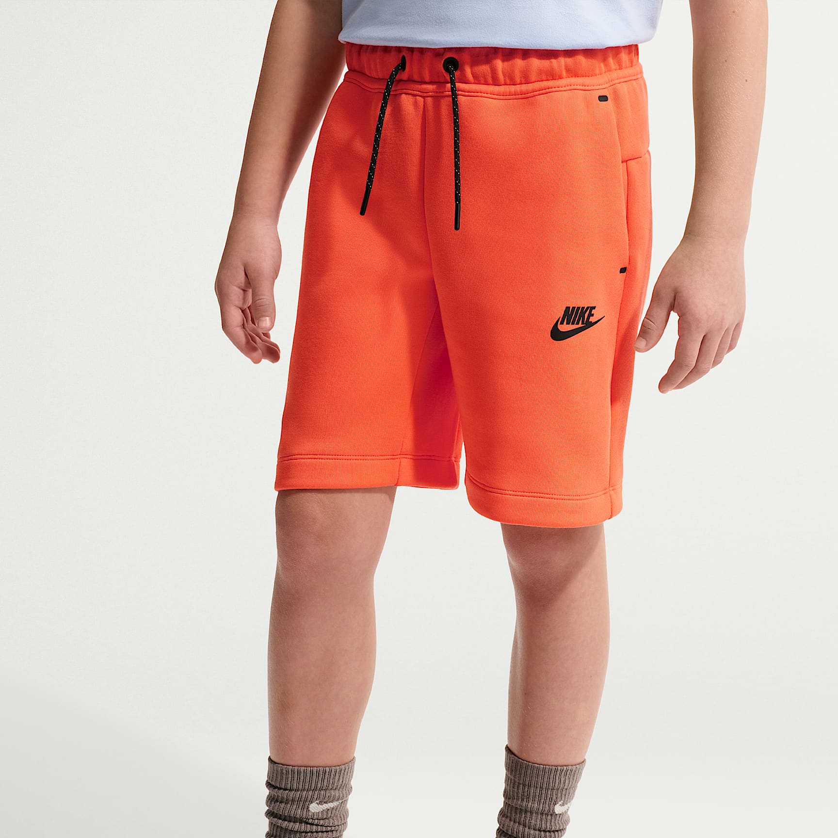 Shorts para niño talla grande Nike Sportswear Tech Fleece – Naranja césped/Negro – vista 2
