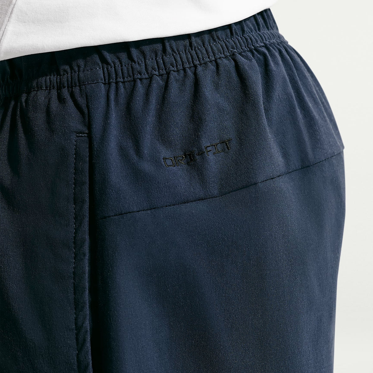 Shorts tejidos para niños talla grande Nike Sportswear Tech – Obsidiana/Negro – vista 6