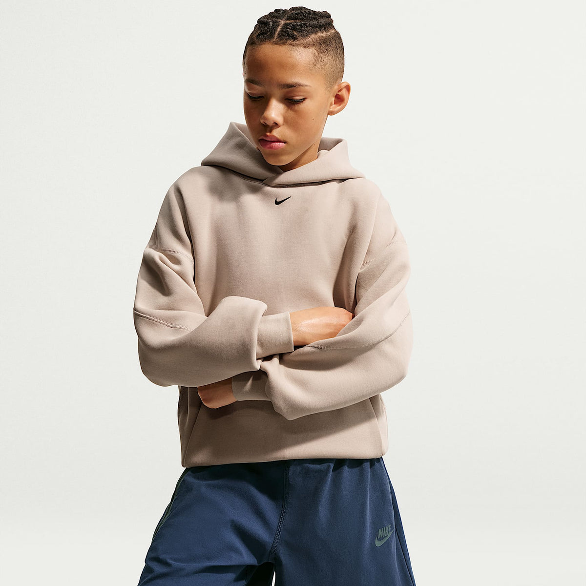 Shorts tejidos para niños talla grande Nike Sportswear Tech – Obsidiana/Negro – vista 4