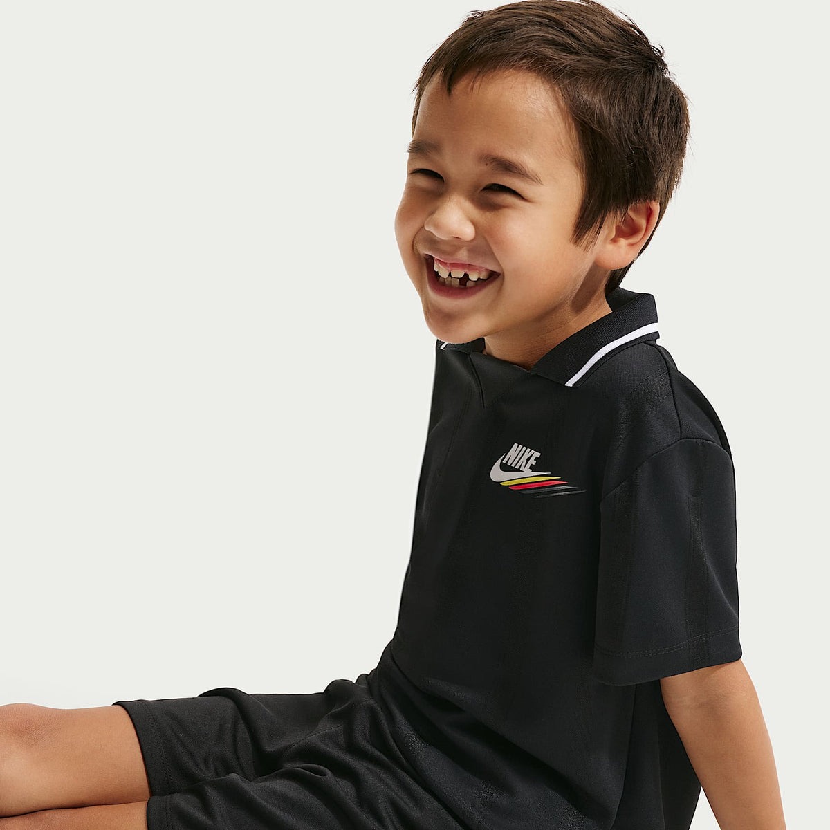 Conjunto de 2 piezas con shorts de malla Victory Lap para niños talla pequeña Nike Sportswear – Negro – vista 6