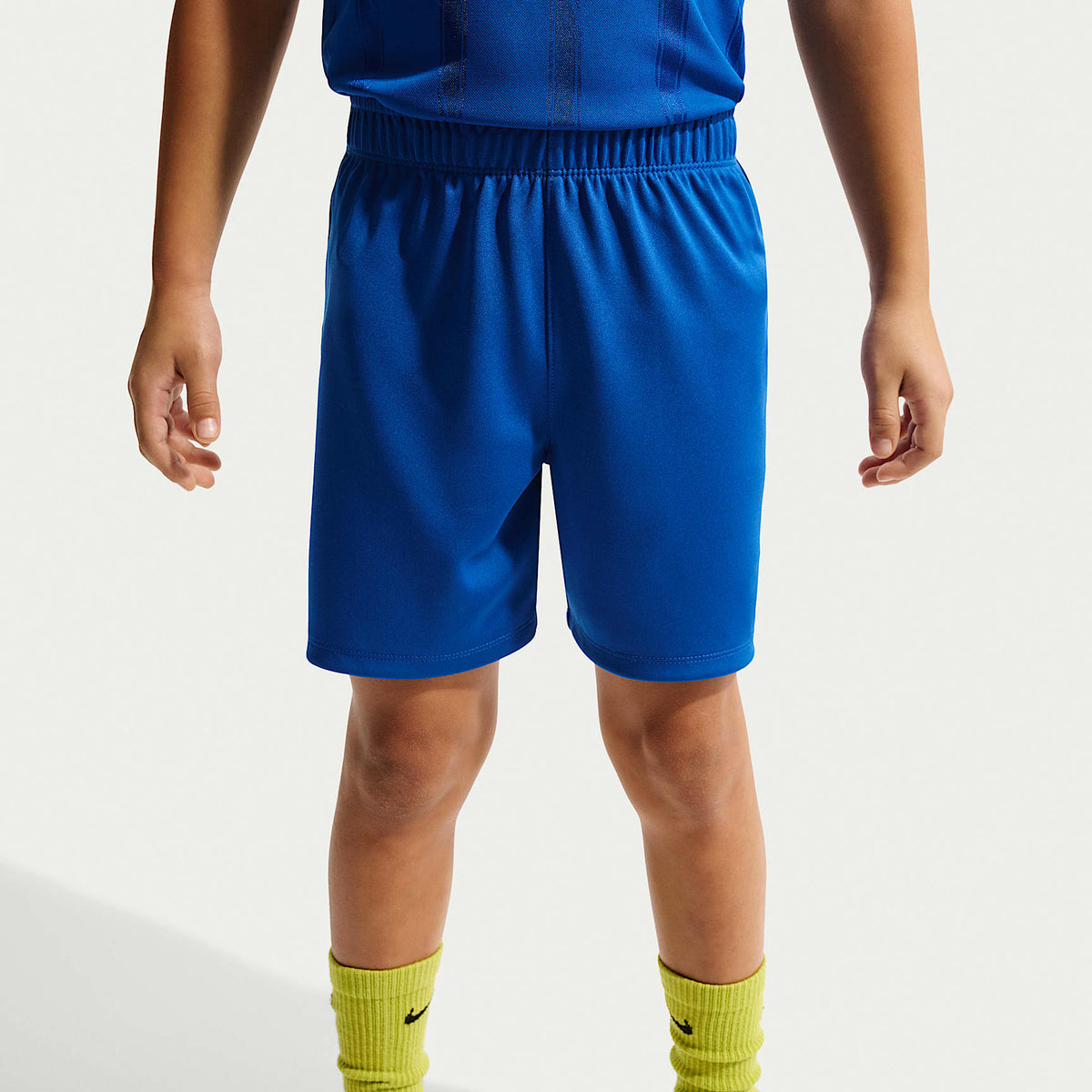 Conjunto de 2 piezas con shorts de malla Victory Lap para niños talla pequeña Nike Sportswear – Royal juego – vista 4