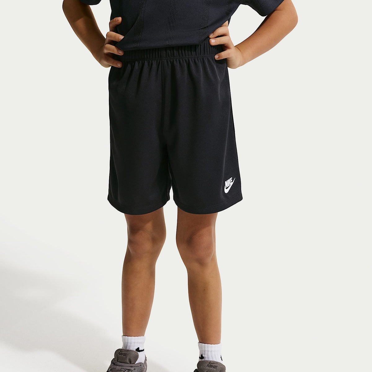 Conjunto de 2 piezas con shorts de malla Victory Lap para niños talla pequeña Nike Sportswear – Negro – vista 4