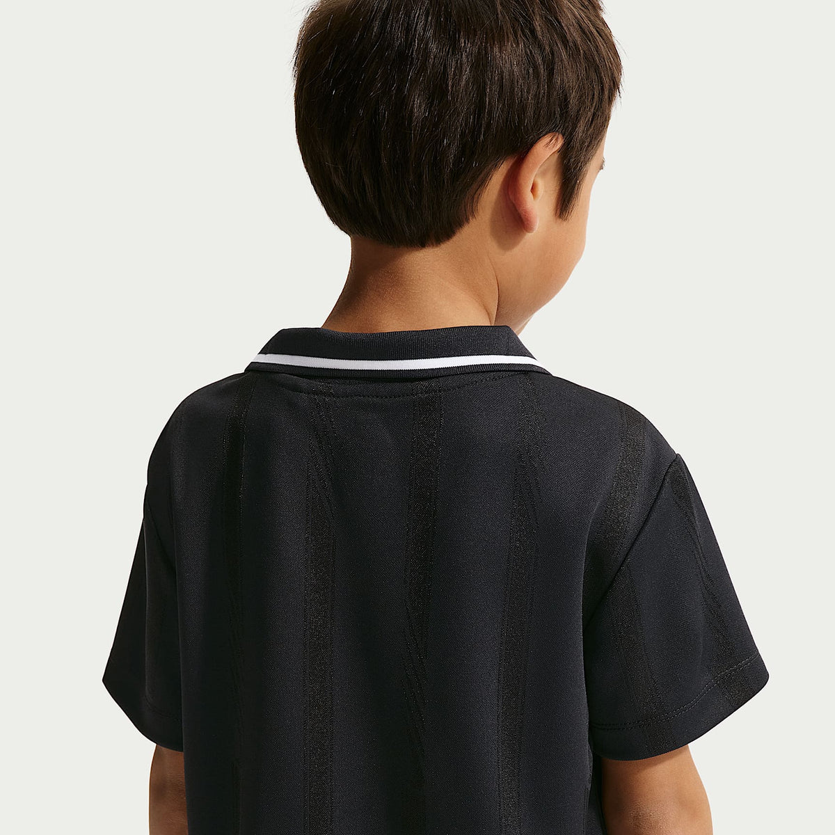Conjunto de 2 piezas con shorts de malla Victory Lap para niños talla pequeña Nike Sportswear – Negro – vista 3