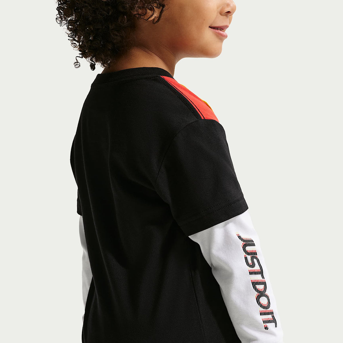 Playera Victory Lap de dos capas infantil Nike Sportswear – Negro – vista 2