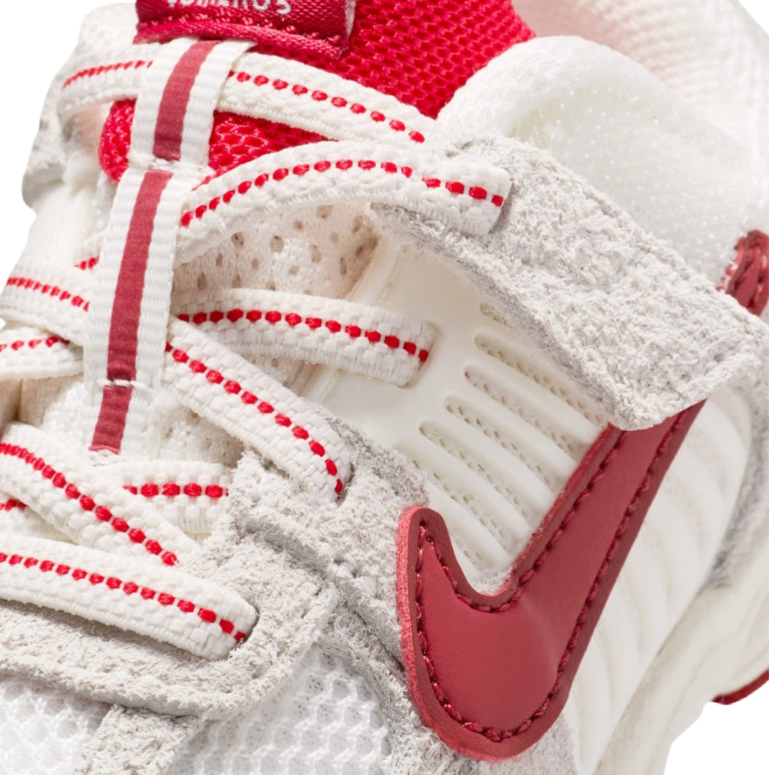 Nike Vomero 5 SE