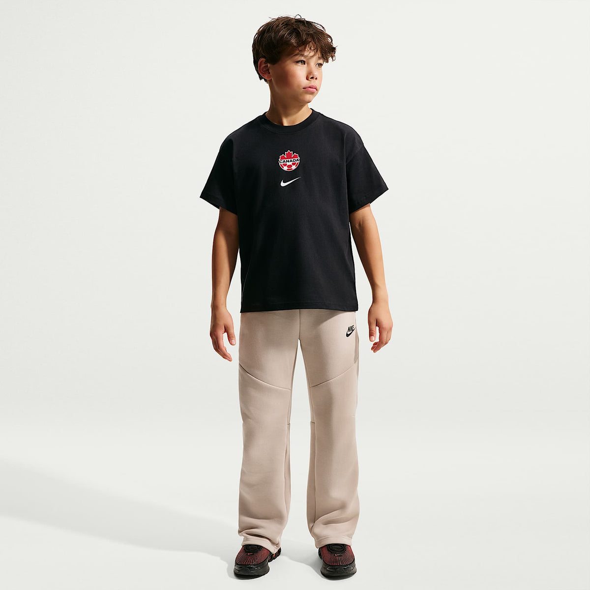 Playera de fútbol Nike Canadá Premium de portero para niños talla grande – Negro – vista 4